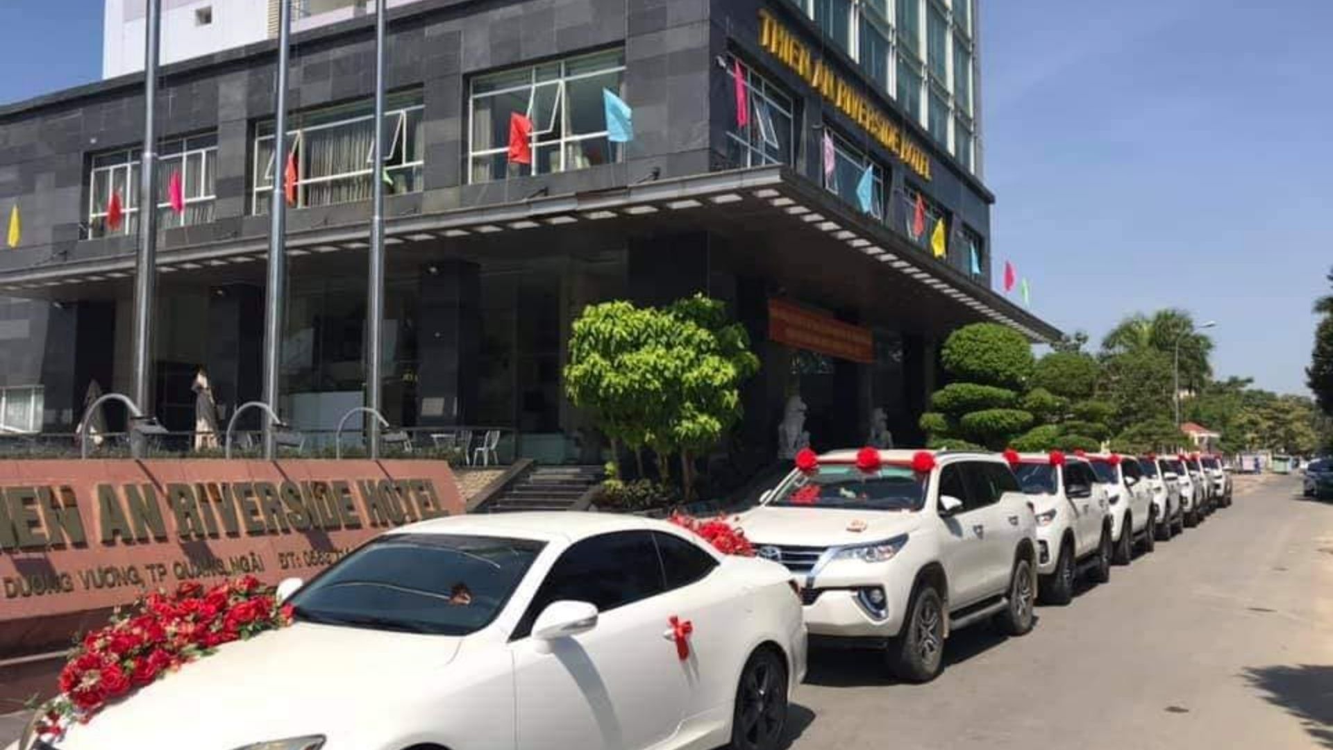 Thuê xe du lịch Quảng Ngãi - Xe 7 chỗ 3 Thuê xe du lịch Quảng Ngãi Phước Trâm - Thuê xe đám cưới