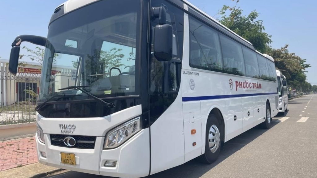 6 Thuê xe du lịch Quảng Ngãi - Xe 29 chỗ