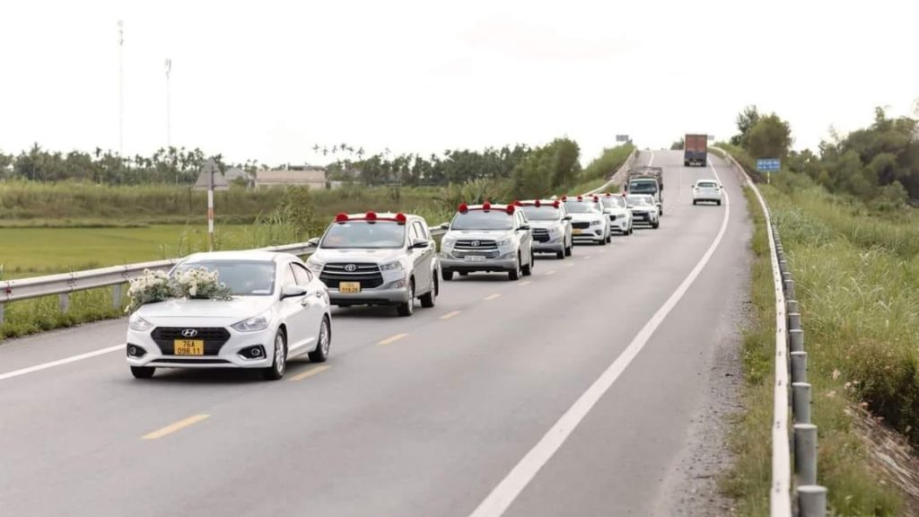 Them tieu de 10 Thuê xe du lịch Quảng Ngãi tự lái: Những điều cần lưu ý để chuyến đi thêm suôn sẻ